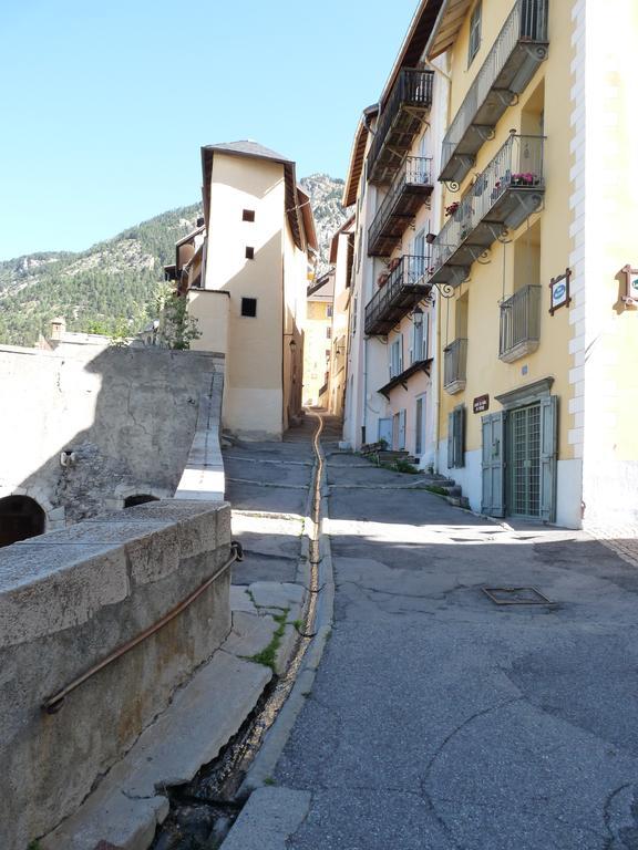 Maison Du Pape Appartamento Briançon Esterno foto